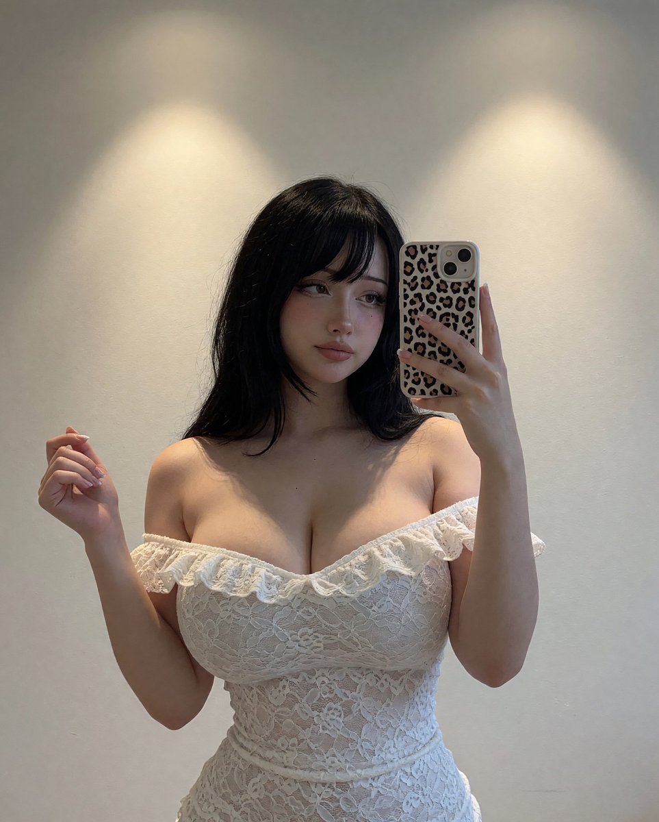 Lunaq0sc's tweet photo. First date where are we going ♡ https://t.co/2gL4q1iXvo