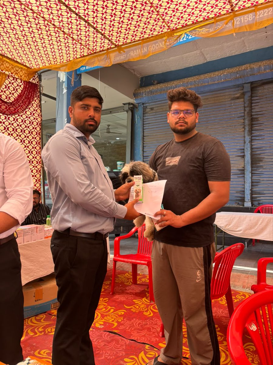 skyec_official's tweet photo. SkyEc successfully participated in a Vaccination and Anti-Tick Camp at a veterinary hospital in Sirsa.

#skyec #vaccinationcamp #antitickcamp #animalhealth #veterinarycare #tickcontrol #pethealth #preventivecare https://t.co/kchN1OgXsd
