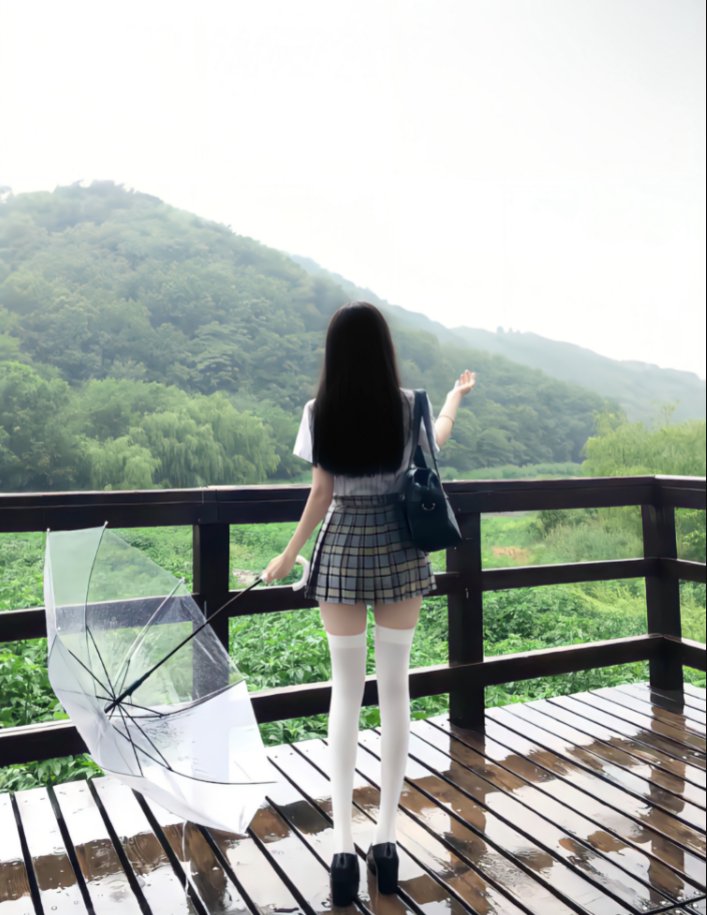 bravo_carmelo's tweet photo. 雨に煙る緑の山々☔ https://t.co/Hv6SbJRriR