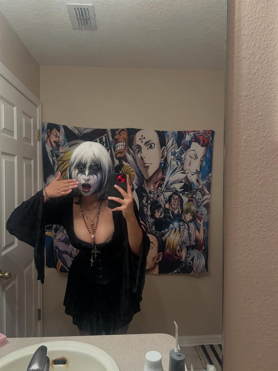 IdaFierst's tweet photo. 🦇🦇🦇 https://t.co/i1Z4EMt5Dr