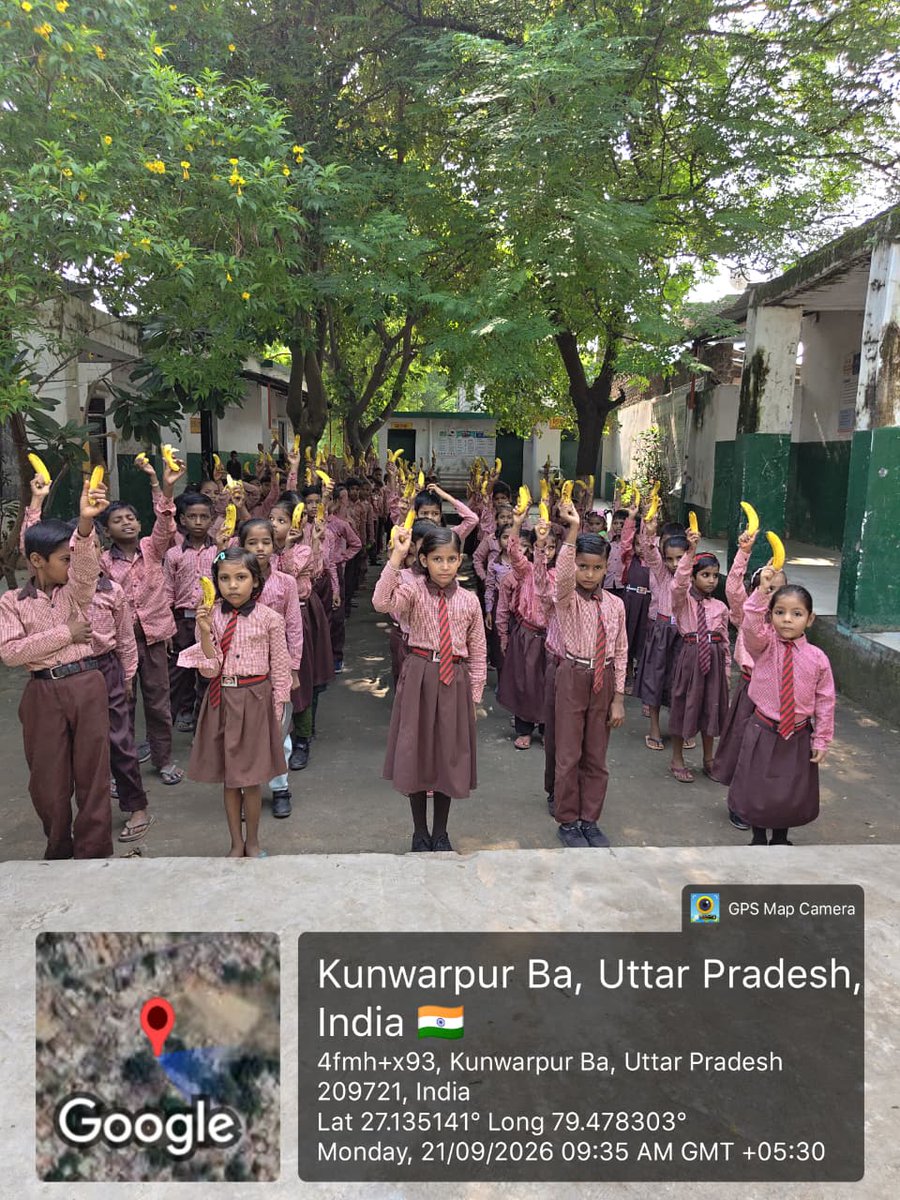 dm_kannauj's tweet photo. जनपद कन्नौज के परिषदीय एवं पीएम श्री विद्यालयों में आज दिनांक 21-09-2026 को पीएम पोषण (मध्याह्न भोजन) योजनान्तर्गत छात्र-छात्राओं को मौसमी फल का वितरण किया गया।
@CMOfficeUP 
@UPGovt 
@InfoDeptUP 
@basicshiksha_up https://t.co/6542gGXjSm