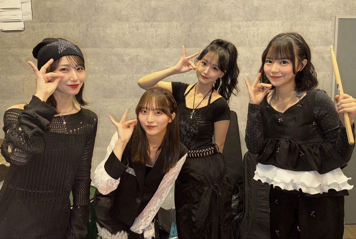 _aoi_himawari's tweet photo. フクフェスVol.6 オープニングアクト
青い向日葵ありがとうございました🌻
再始動一発目のステージどうでしたか？
この後も楽しみましょう！
#フクフェス #青い向日葵 https://t.co/6eg0g3bw9r