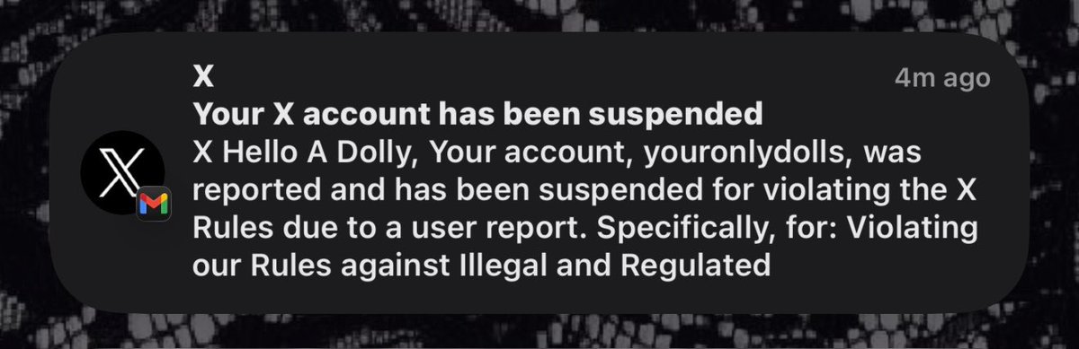 dimsumdollys's tweet photo. betul kan baru brape hari kena suspend balik😭😭😭 https://t.co/oYSp3T6MtL