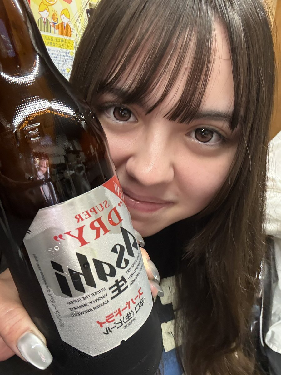 nk75_y's tweet photo. 娘と岩崎 https://t.co/6QZb1oRBCf