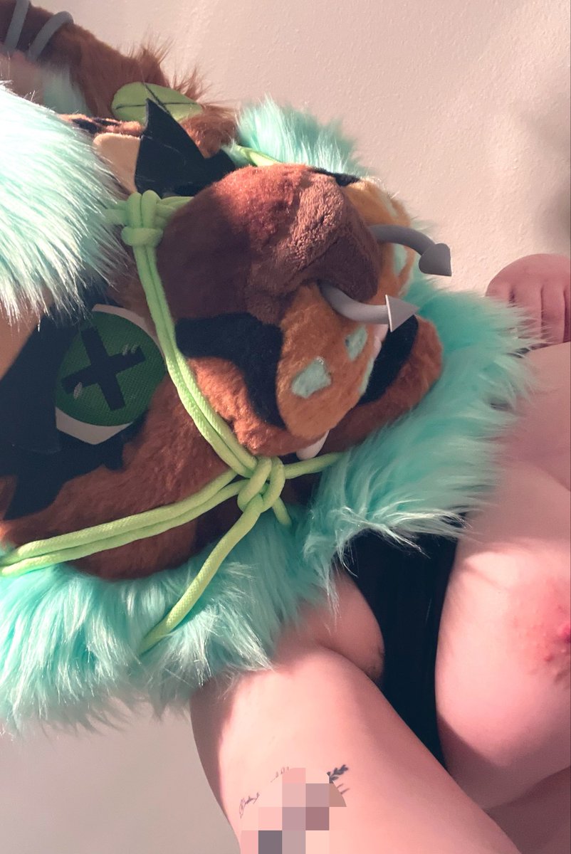 BobcatBitez's tweet photo. Who ordered the tied up kitty special? 🪢
#furryshibari #murrsuiter #furrygirl #fursuit #kitty #furry https://t.co/Lk7eTFvKqo