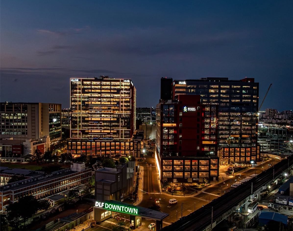 UpdatesChennai's tweet photo. New GCCs MoUs after TVK Govt :
1. 🇩🇪Nordex - 1,000 Jobs
2. 🇨🇭Chubb- 220 Jobs
3. 🇺🇸Walgreens - 250 Jobs
4. 🇬🇧EY (For Another Big Client) - 2,000 Jobs
5. 🇸🇪Sigma Tech - 600 Jobs
6. 🇺🇸Starbucks - 800 Jobs
➡️ Govt has also announced 3 GCC Specific Corridors in Chennai with higher FSI. New Govt seems very keen on attracting GCCs to Chennai. Way to go @Keerthana4VNR @CMOTamilnadu 🥳🙌