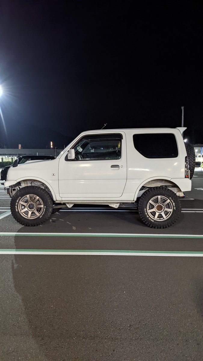 Jimny_jb23_829's tweet photo. 👉フロント
👉サイド
👉バック
ジムニー好きな人、jb23の価値がわかる人に売りたい
セカンドカーや、乗り換えに、友達に紹介や拡散してくれたら助かります
買い取ってください
DMお待ちしてます✉️ https://t.co/KtrD3HT6wy