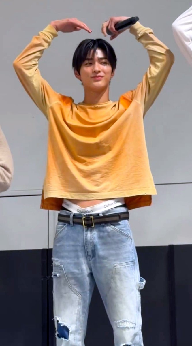 IKEONICSTAR's tweet photo. 260921 MEET &amp; GREET JAPAN

#KEONHO #건호 #CORTIS https://t.co/jm8t2Aj2vE