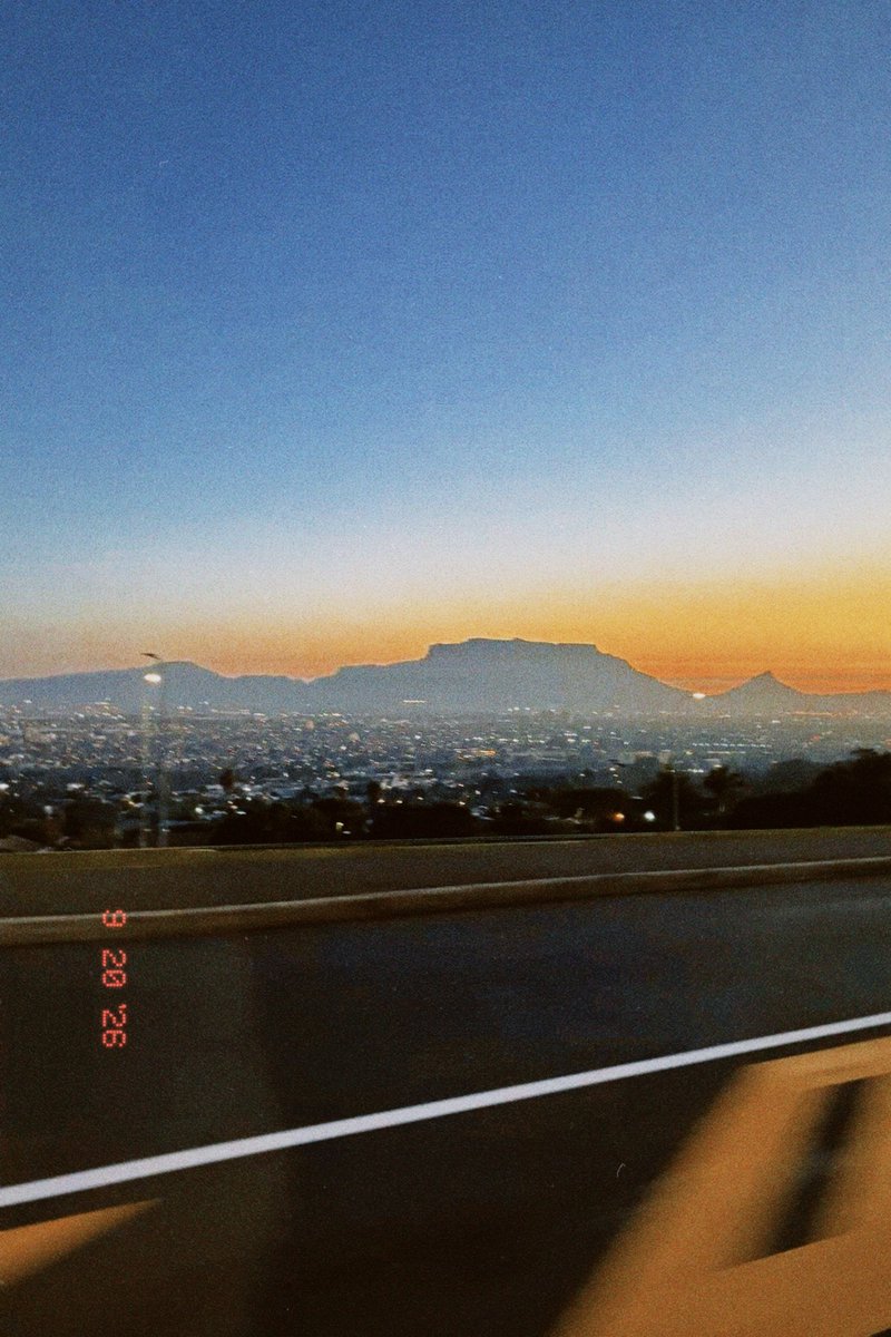AnamandlaZweni's tweet photo. Days are getting warmer. https://t.co/yMXYCM5xLE
