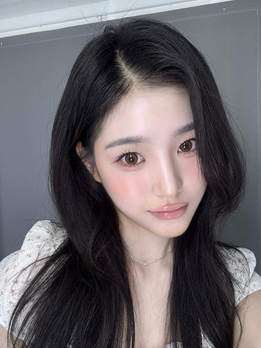 StudentsJiyeon's tweet photo. hey tips belajar materi uts yang ada 6 bab itu donk #genAsk 🤣🤣😹🙌🏻 liat muka gw sampe puceeeet bhaks maafdeh kalo bisanya dribble bola doankkkkk https://t.co/0HAJeOY0gK