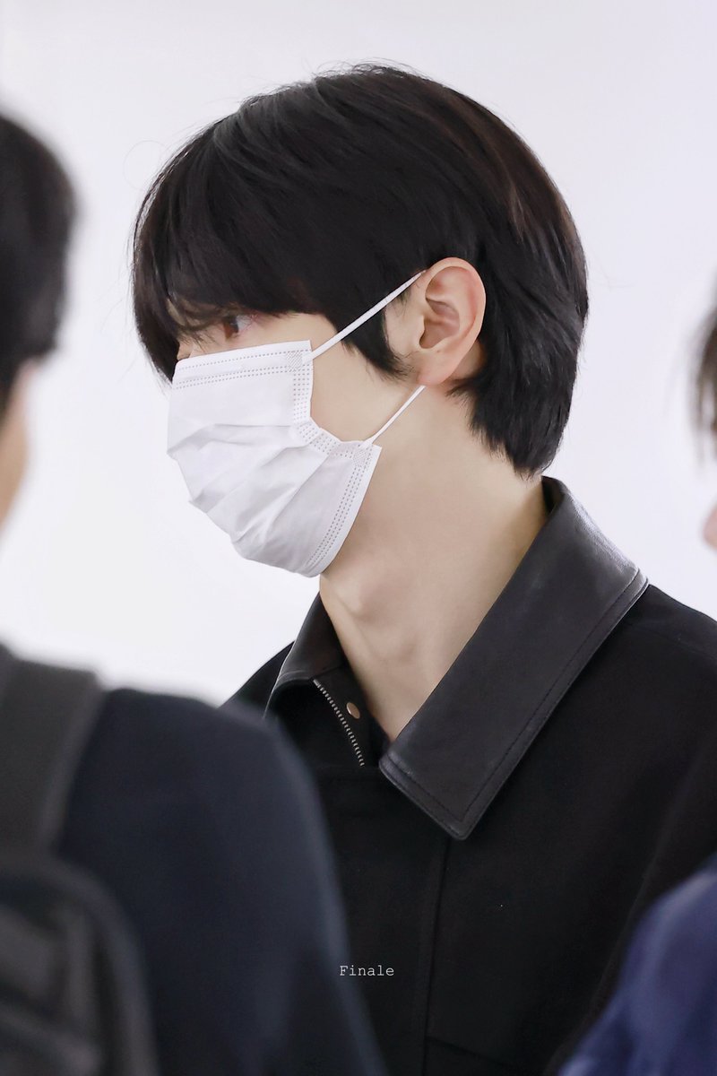 finalesoob's tweet photo. 186cm 키링남 
무사히 도착했음
#수빈 #SOOBIN #スビン
#투모로우바이투게더 #TXT https://t.co/chnuudG7gu