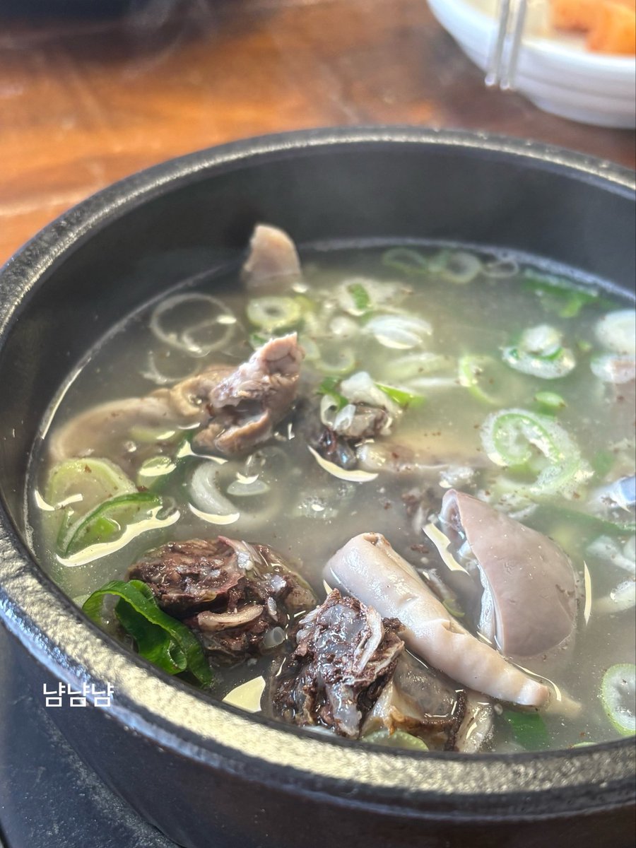 for_ROseMiO's tweet photo. 오빠 순대국 ❗️❗️#바밥챙

아 근데 여기 순대국 지이인짜 맛있는데 https://t.co/bBRNSygmL1