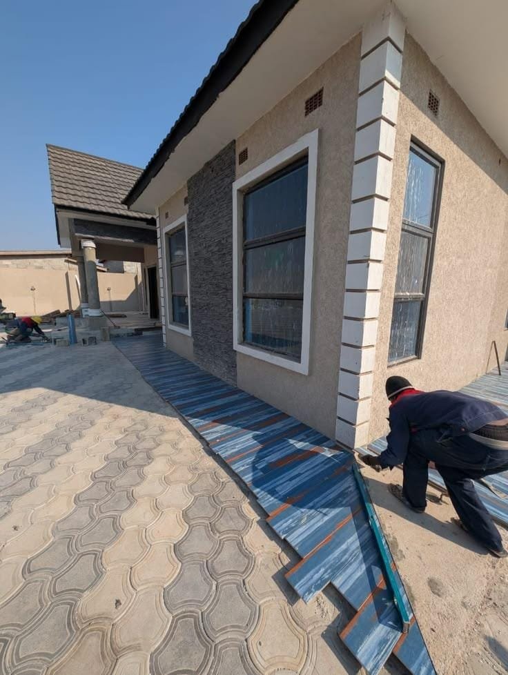 MichouKab243's tweet photo. ● UNE BELLE MAISON, ÇA SE CONSTRUIT AVEC DU SAVOIR-FAIRE ! 🔥
● Pas de compromis sur la qualité. Pas de négligence sur les finitions. 
● votre projet passe de l’idée…
● Contactez-nous au : +243975202236
● Nous sommes à LUBUMBASHI 
● LAZA CONSTRUCTION SARL https://t.co/X8Gz2uCQcf