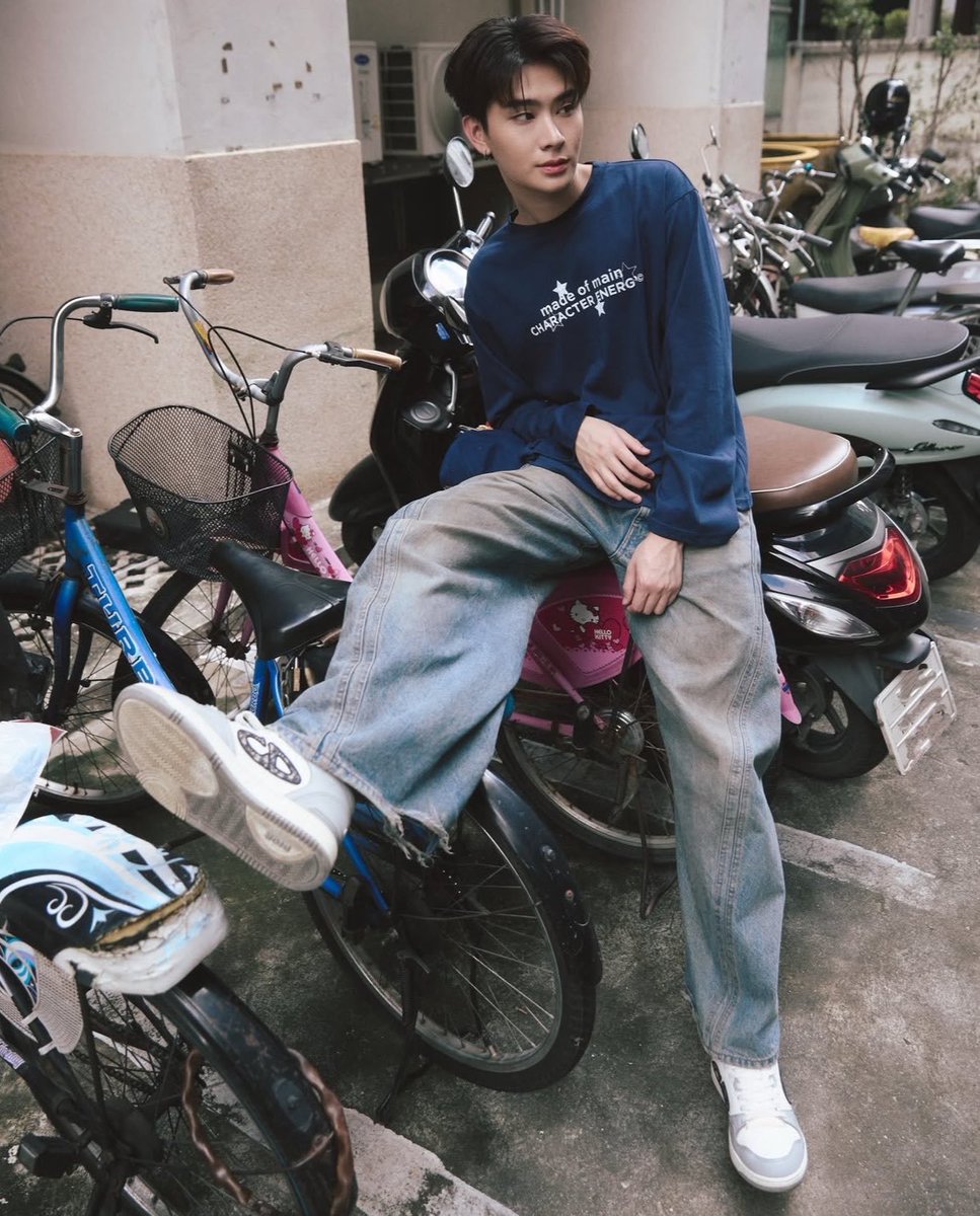 wayo_pkk's tweet photo. หล่อโพด แต่อยู่ในโหมดคิตตี้ 💙💖 https://t.co/hQxGh1Vg3y