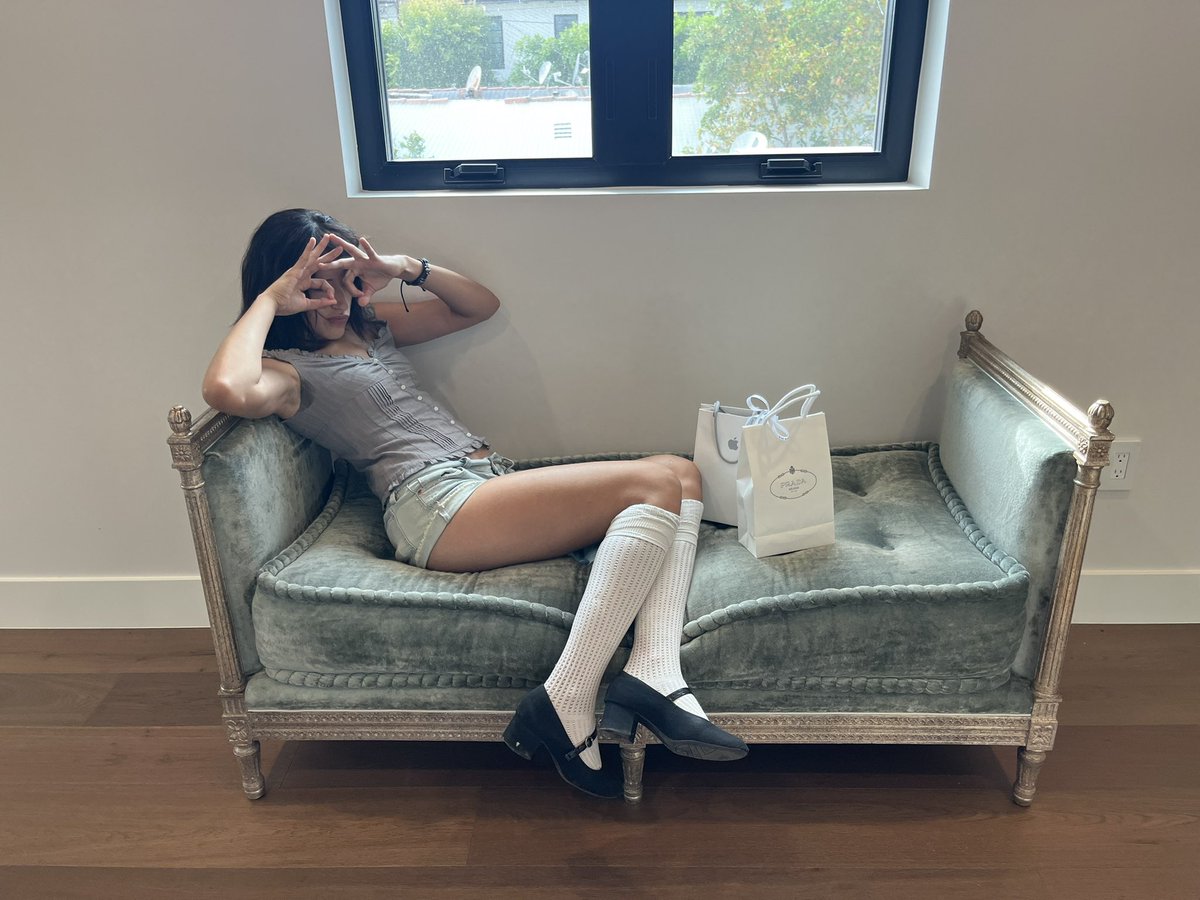 ciderpill's tweet photo. spoiled myself 2day>_< https://t.co/3XwQT4mRs3