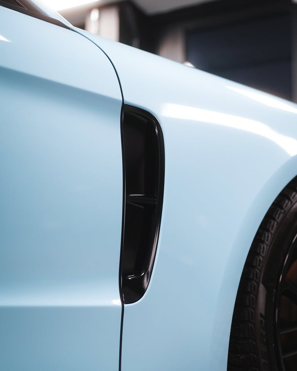 CrissyShildneck's tweet photo. Blue replaces blue, but the vibe is completely different! This Panamera is getting a color change and will shine. https://t.co/p6TMPhyrg9