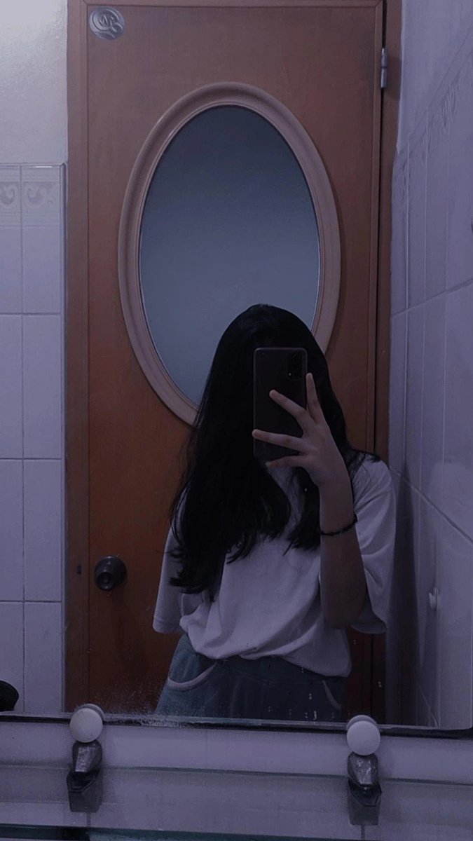 JordanAndefvvo's tweet photo. I just love being abandoned twice over. I won’t forget this or how it made me feel cause for some f reason the men that end up leaving always come back. https://t.co/DaxX4T2wiF