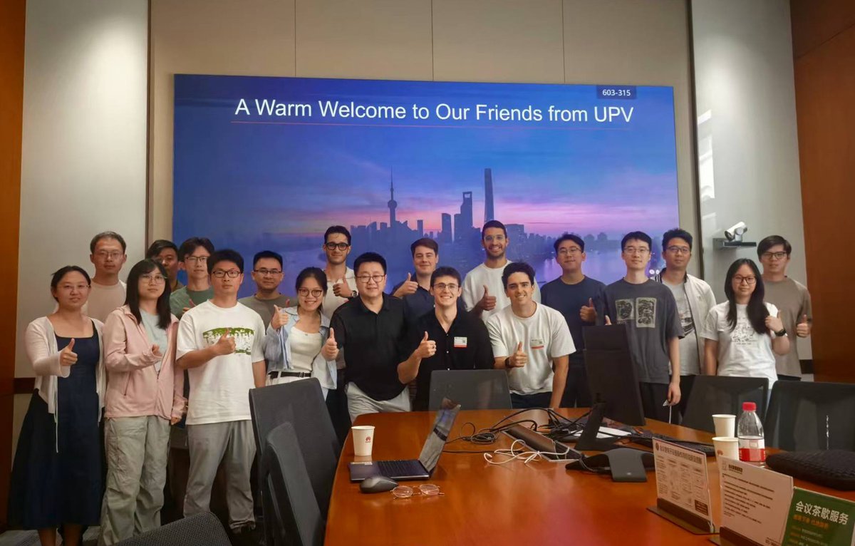 iteamUPV's tweet photo. 🌏 @PRL_UPV  visits Huawei’s facilities in Shanghai!

🔹 During the visit, the PRL team had the opportunity to learn about Huawei’s facilities, as well as the company’s current lines of work and ongoing projects. https://t.co/Mzqpm7ZFAt