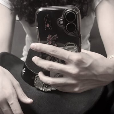 9jiliiv's tweet photo. #صورة_جديدة_للملف_الشخصي https://t.co/UXunnkbWzJ