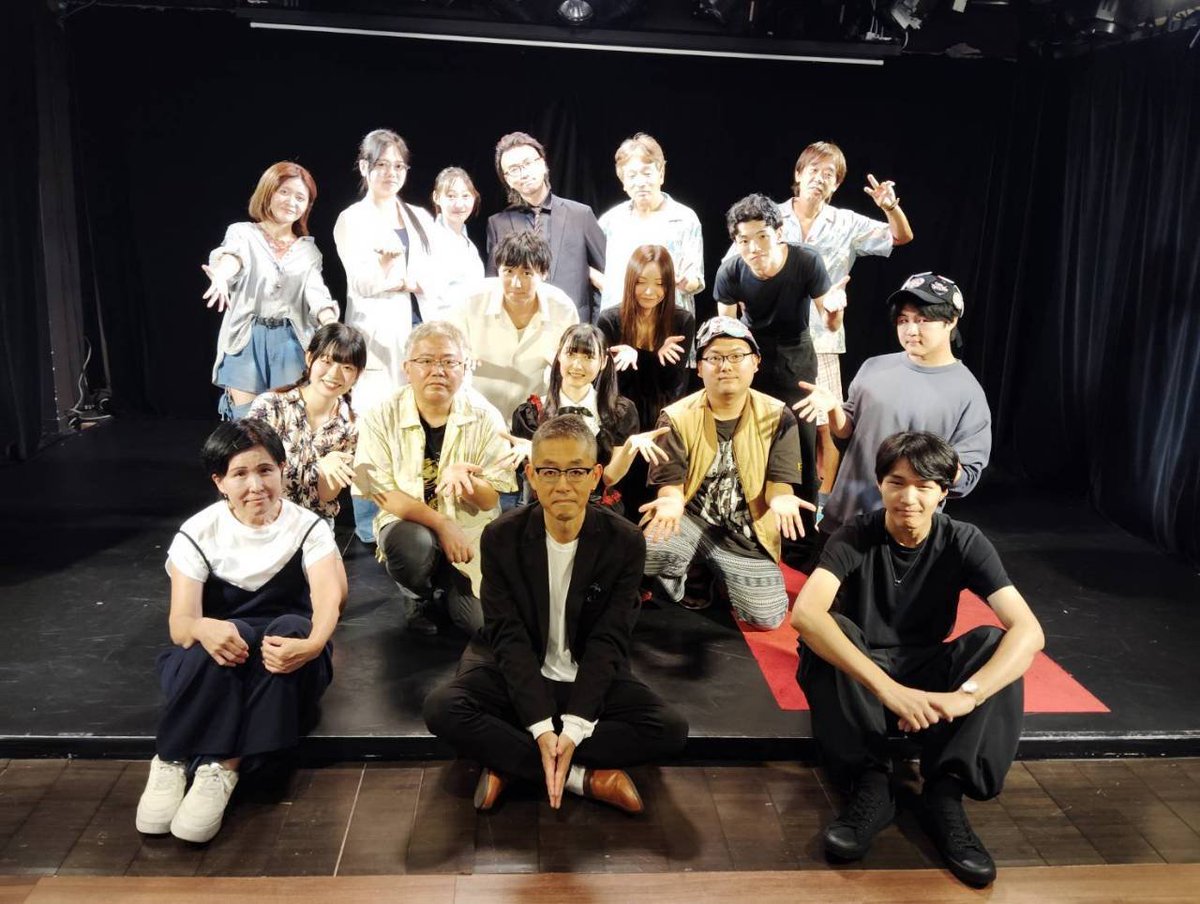 ptolemy_s's tweet photo. 遅くなりましたが、無事に千穐楽を終えました。たくさん勉強して、たくさん楽しめて、最後までやり遂げて良かったです😀カンパニーのみなさま、足を運んでくれたみなさま、心より感謝いたします🙇
#ミコりん https://t.co/sGmg4ZdoRV