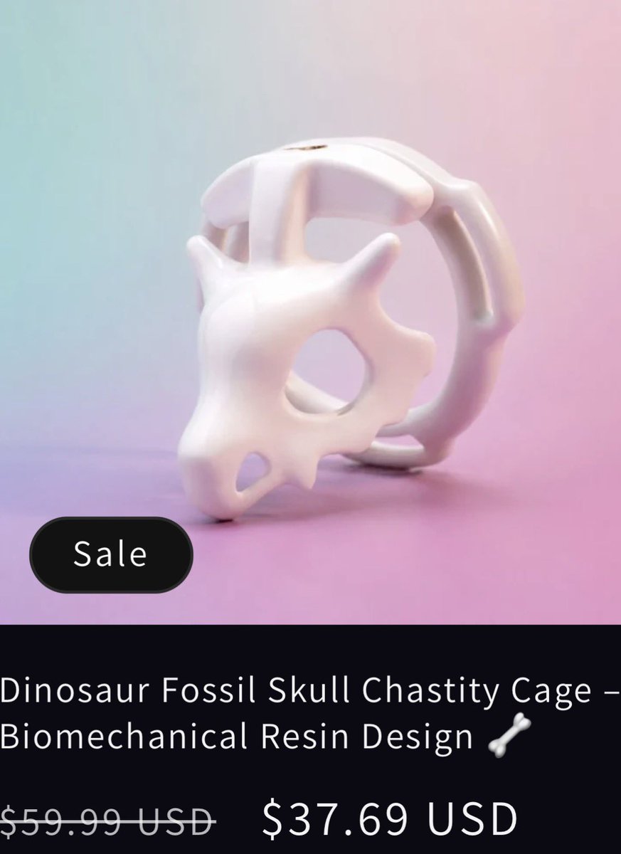 TheGildedDoggo's tweet photo. Nobody tell Cubone what ppl are using his mother’s skull for xD https://t.co/FlU9DMbhcE