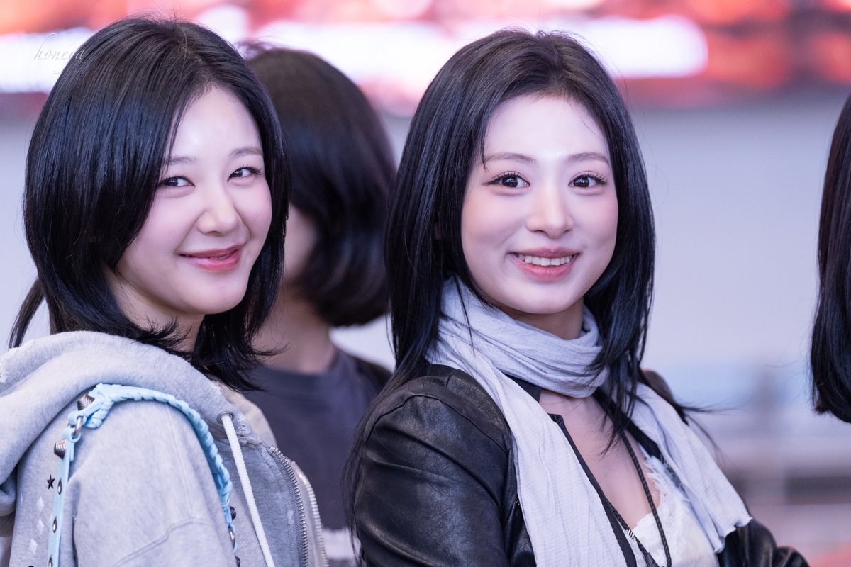 honeya0401's tweet photo. 260921 GMP
👸🏻👉🏻😚
#PHARITA #ภริตา #파리타
#AHYEON #아현
#BABYMONSTER #베이비몬스터 https://t.co/K77v0zf1Uk