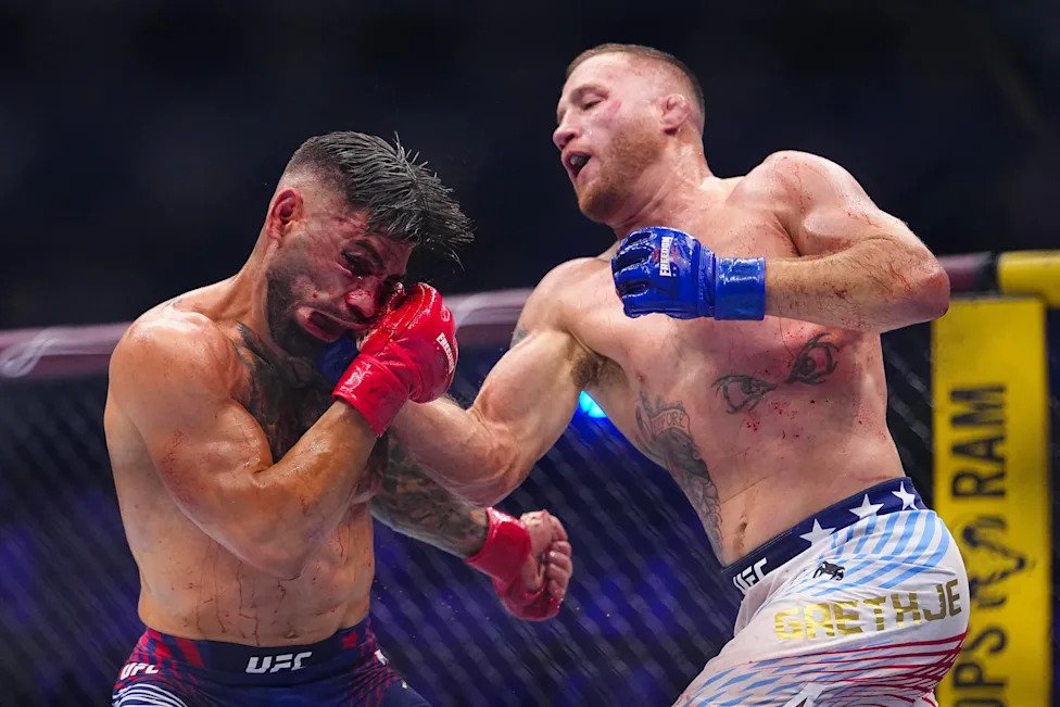 DiscussingMMA's tweet photo. @Iarguewithdork @Home_of_Fight Yes like this https://t.co/wnBJLww9fP