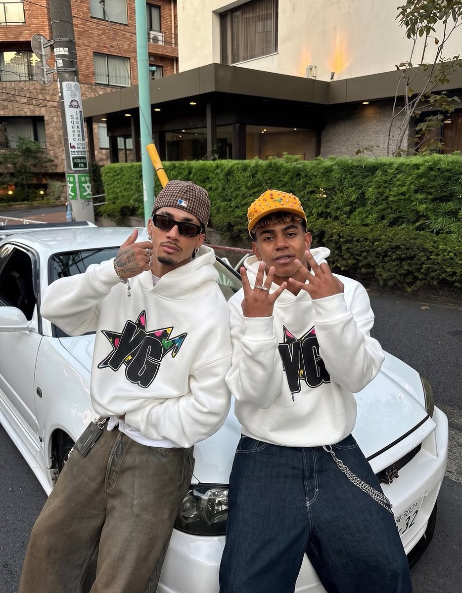Lamineyamalapx's tweet photo. When you hang out with the best he transforms you ❤️ https://t.co/OXmzwljiR5