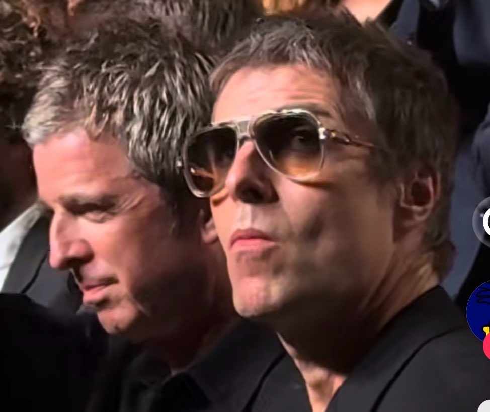 gallagherism75's tweet photo. HAPPY B’DAY TO THE BIBLICAL ROCK’N’ROLL STAR GODLIKE ICON LEGEND CELESTIAL @liamgallagher
🎂

LOVE YOU FOREVER!!!!! ❤️ https://t.co/78lNqyg1jD