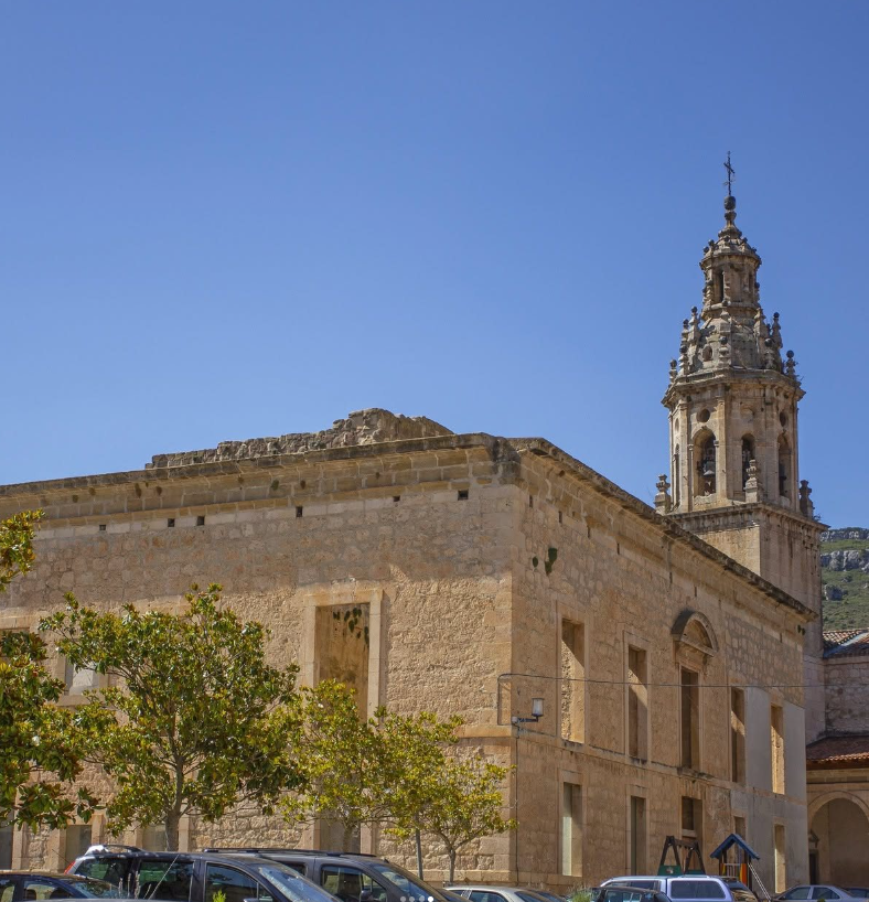 TurismoAlava's tweet photo. 🏰 Salinillas de Buradón conserva el encanto de una villa medieval entre murallas, calles empedradas y casas blasonadas. Un rincón de Rioja Alavesa para pasear sin prisa y viajar a otra época.

📍 Salinillas de Buradón · @RiojaAlavesa https://t.co/bMxudXQMHP