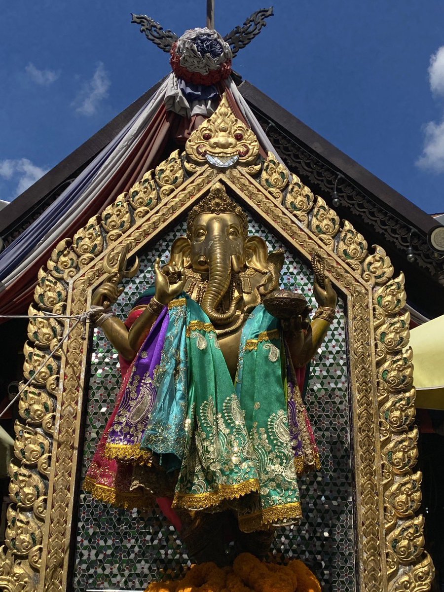 KanYaPhakSEP's tweet photo. วันที่ 8 ของการบูชาองค์พระพิฆเนศ ในช่วงเทศกาลคเณศจตุรถีปี 2026 🕉️🌺

📍พระพิฆเนศห้วยขวาง

#สะพานบุญKYP https://t.co/iebD9l4NeL