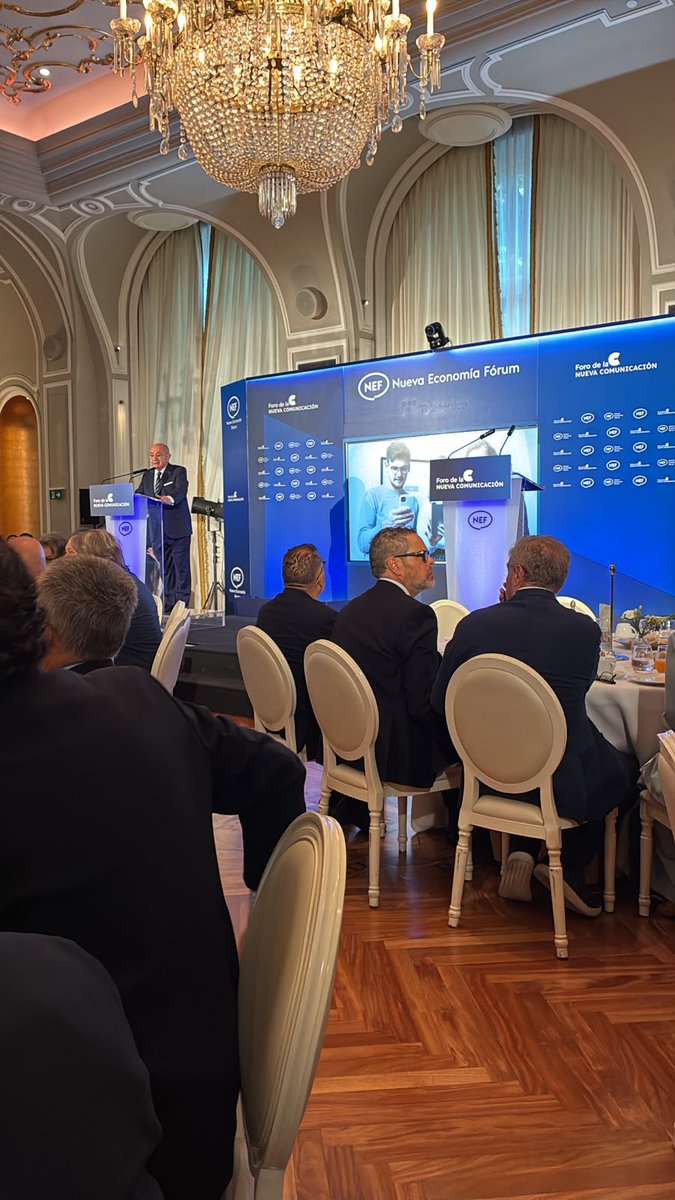 NewEconomyForum's tweet photo. 📢Comienza #NEFonline
🗣️ Conversamos con el CEO de
@la_septima_tv, @ContrerasTejera
📲 Envía tus preguntas:
https://t.co/wROMKY0Jp4
💻Síguelo en directo👇
https://t.co/45JWO733Ed https://t.co/AZRnR6N5M7