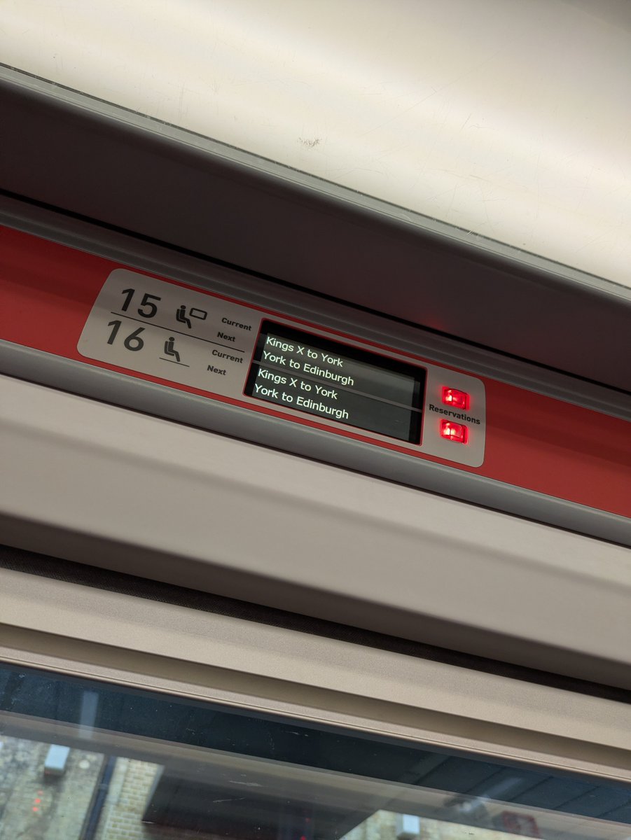 kakaZ1227's tweet photo. 電車で2時間
ヨークに行ってきます https://t.co/8yqPrf6KYM