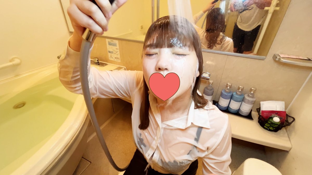 nuretaiken2024's tweet photo. 今日の美女濡れ。
#wetlook #びしょ濡れ #濡れ撮 #フェチ

びしょ濡れ体験研究会の動画はこちらで公開中です。
https://t.co/LaYNbTAl75 https://t.co/hTSxQcmkBz
