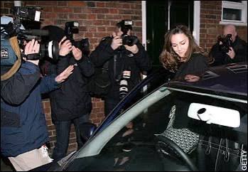 bornfirstkindly's tweet photo. I dare any squaddie to find one picture that matches the level of harassment that (now )Princess Catherine had to endure on a daily basis.
Just one - I'll take just one. https://t.co/b1NLqF7S9M