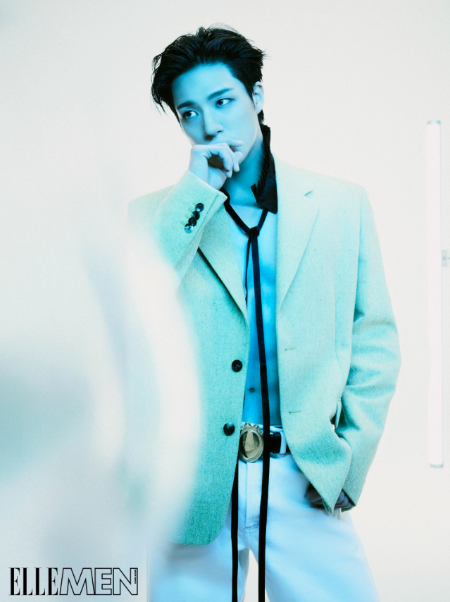 AboutMusicYT's tweet photo. Jeno of NCT looks majestic for Elle Men Hong Kong. https://t.co/UiGm76HwDT