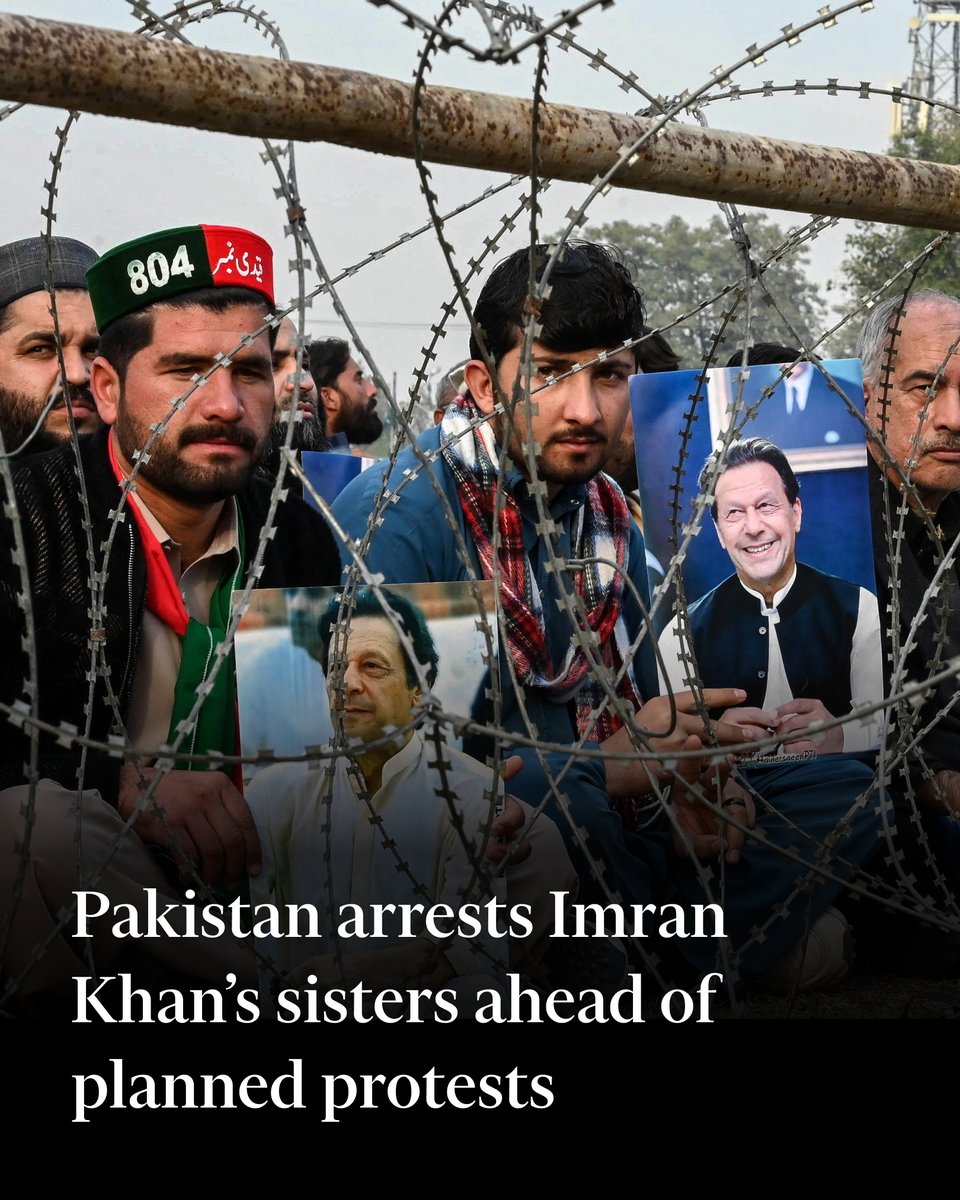 FT's tweet photo. The Pakistani government has deployed tens of thousands of police officers and placed large containers as barriers throughout Islamabad and Punjab to block supporters of the jailed former prime minister. https://t.co/ClIXBhpmmn https://t.co/H0mubWFqyI