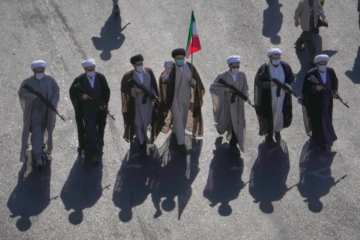 KabandizeAbel8's tweet photo. Iran has exposed a reality the world needs to understand: the United States is powerful, but it is not invincible or all-powerful as we have often been made to believe. Its influence has limits, and determined countries can resist its pressure. The real lesson is that no nation, regardless of how powerful, should be treated as an unstoppable force.

If you see them in that dress code just know that they mean business.😌