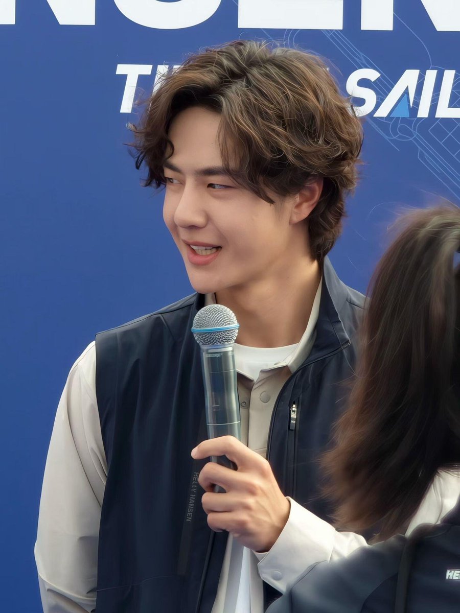 love_bjyxszd's tweet photo. มัมหมีตัยยๆๆ อี้ป๋อหล่อมาก น่ารักมากกก
 
#WangYiboxHellyHansen
#WangYibo #หวังอี้ป๋อ https://t.co/UbbovLbpQC