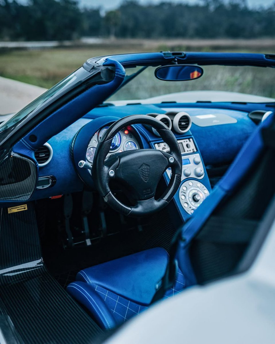 WildaStyler's tweet photo. The Koenigsegg I’d choose: the CCX. https://t.co/9uNrAyRVmu