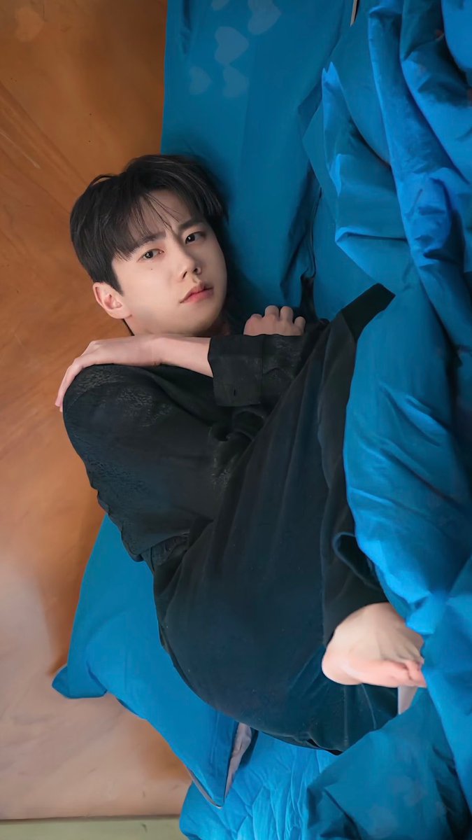 _Jeongsik2_'s tweet photo. 나 더는 못해 진짜로…

                                          아까는 좋다고 울지 않았어?

야이씨 강비오!!!
내 몸에 손끝이라도 
댈 생각하지마!
  
                                                              입은 되고? https://t.co/zREevnRA0y