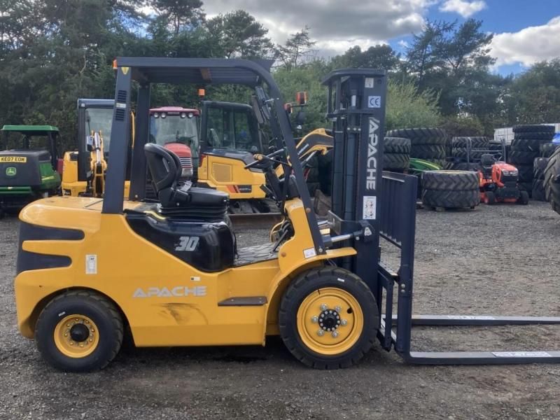 EquipmentSales8's tweet photo. FOR SALE: 2026 Apache HH30Z 🔥

✔️ 3.8 Hours 
✔️ Diesel
✔️ 2 Stage Mast
✔️ Long Pallet Forks

📍 United Kingdom > Forfar

Find out more on our website 👉 https://t.co/t9K013j0A0 https://t.co/axrVSB6CtP