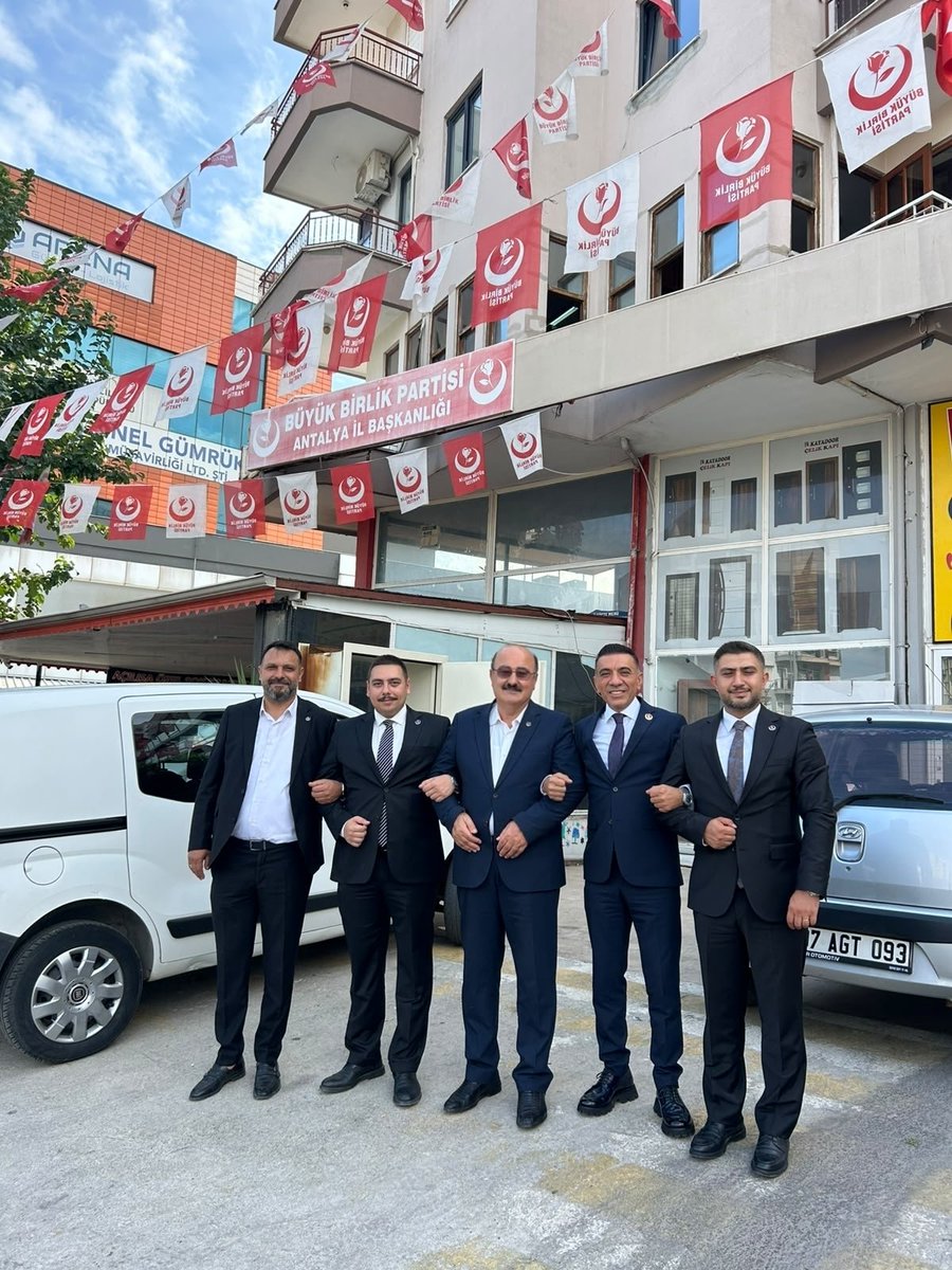BBPantalya's tweet photo. Akdeniz Bölgesi Teşkilat Başkanımız Sayın Ümit Tunç’un katılımıyla Antalya İl Divan Toplantımızı gerçekleştirdik.
Toplantımızda teşkilat çalışmalarımız, iletişim ve medya faaliyetlerimiz ile önümüzdeki dönemde hayata geçireceğimiz çalışmalar üzerine değerlendirmelerde bulunduk. https://t.co/jSepwHvmeL
