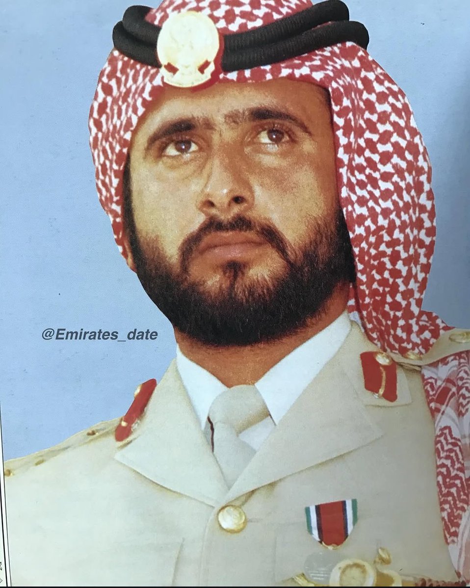 ae_wasl's tweet photo. سمو الشيخ أحمد بن راشد آل مكتوم، كان قائداً للمنطقة العسكرية الوسطى في دبي في الثمانينات 🇦🇪

الشيخ أحمد هو الابن الرابع للشيخ راشد بن سعيد آل مكتوم وشقيق حاكم دبي، تخرج من كلية ساندهيرست الملكية العسكرية في بريطانيا سنة 1975، وكان من مؤسسي نادي الوصل الرياضي.

الله يرحمه ويغفر له ويسكنه فسيح جناته 🤍