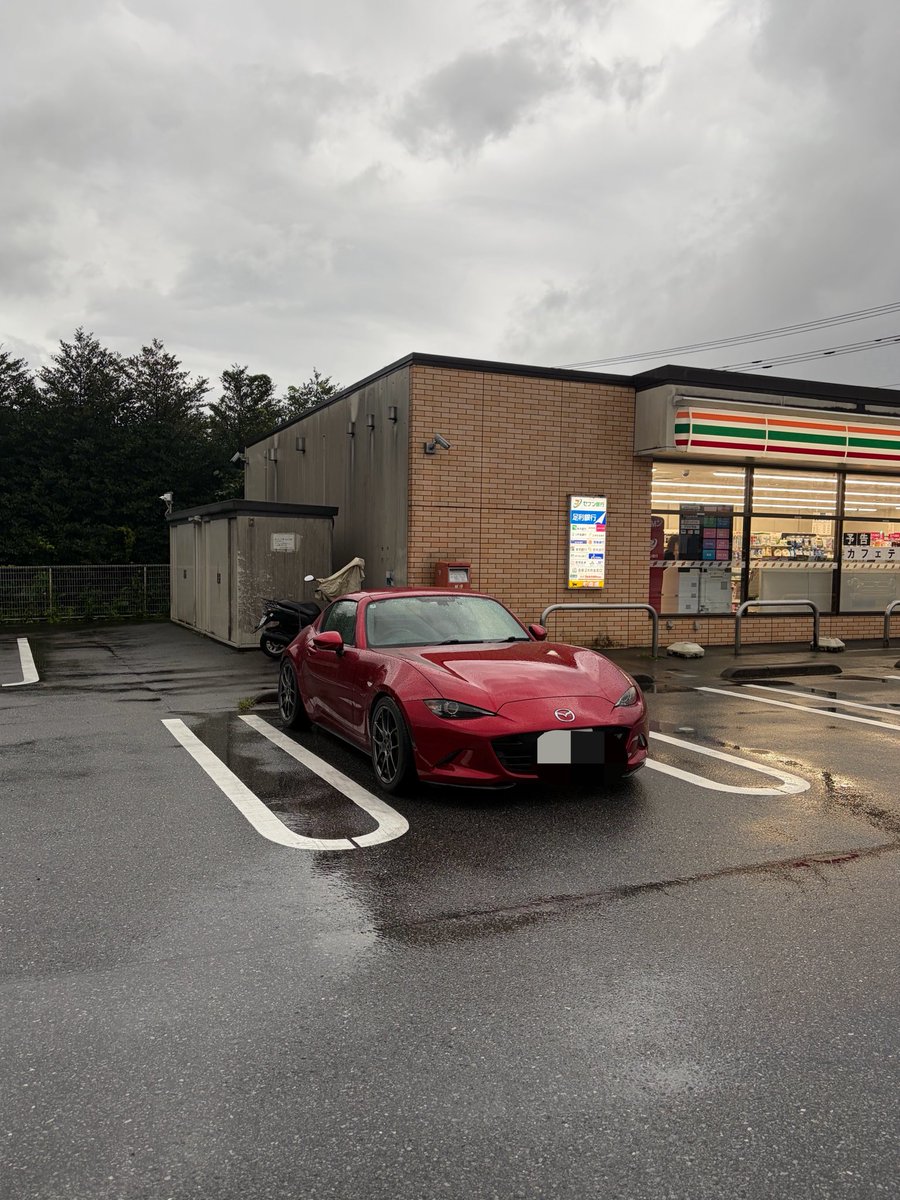 nagi_NDRF's tweet photo. 久々乗る時だいたい雨 https://t.co/oKO7BGu0Dy