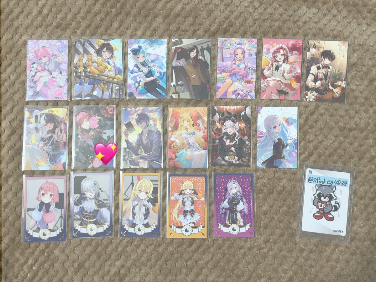 sfinkey4838's tweet photo. @rule_uzen 初めまして。
お声掛け頂きありがとうございます。
お返事が遅くなり申し訳ございません。
画像の💖のものでお間違いないでしょうか？また、👑のものもお求めでしょうか？
ご確認の程よろしくお願い致します。 https://t.co/9zgknMdsNK