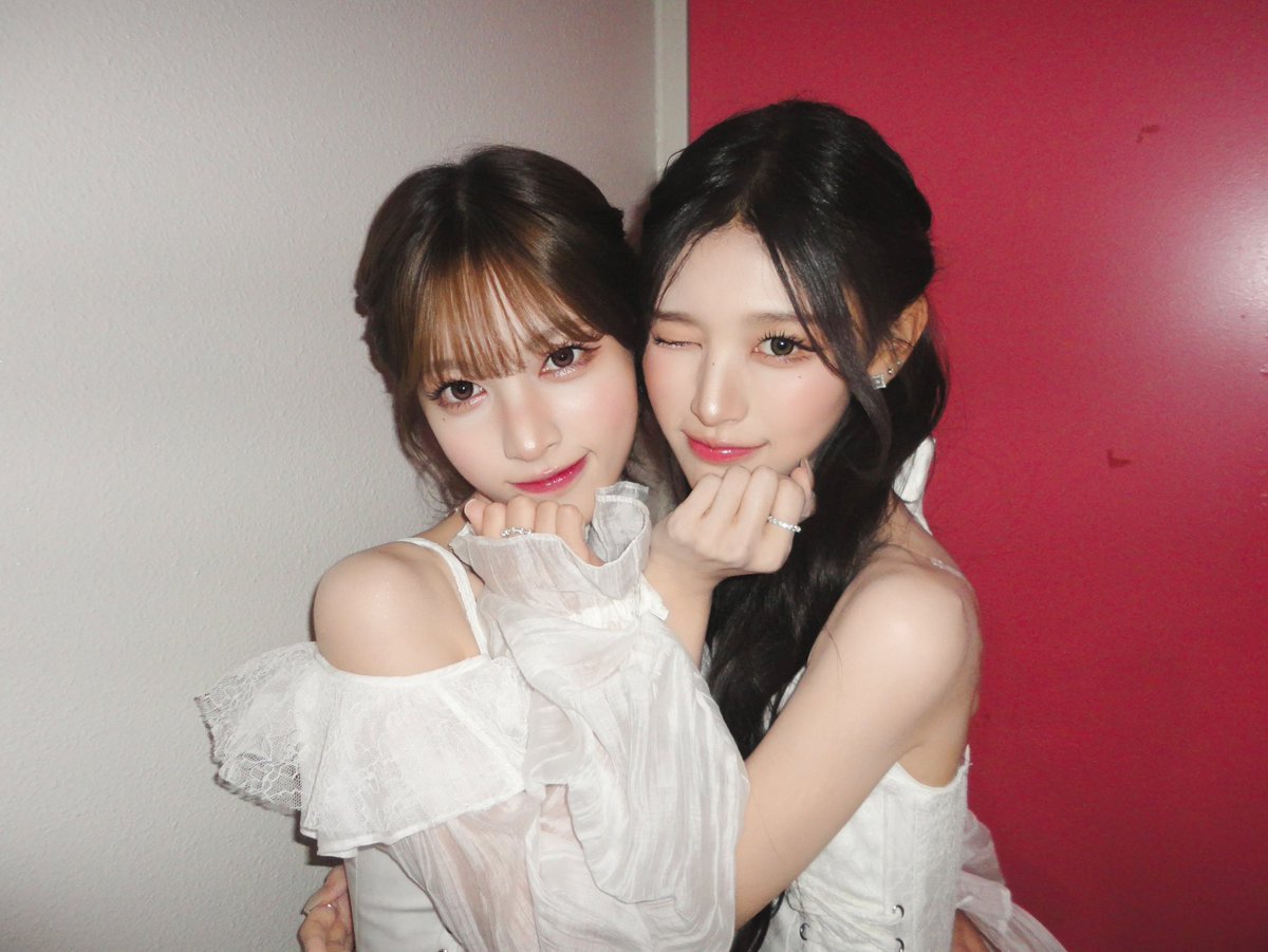 matchaaa373's tweet photo. 나 진짜 TMA 사진만 기다렸어ㅠㅠㅠㅠㅠㅠㅠ https://t.co/8HlTtYdeok