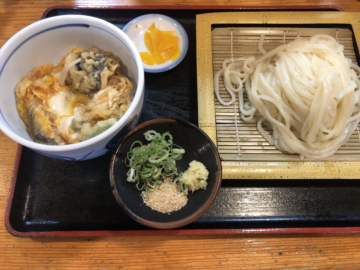 RANDOtail's tweet photo. うどん家久兵衛
ざるうどん野菜天丼セット https://t.co/tGHIfJOjPa