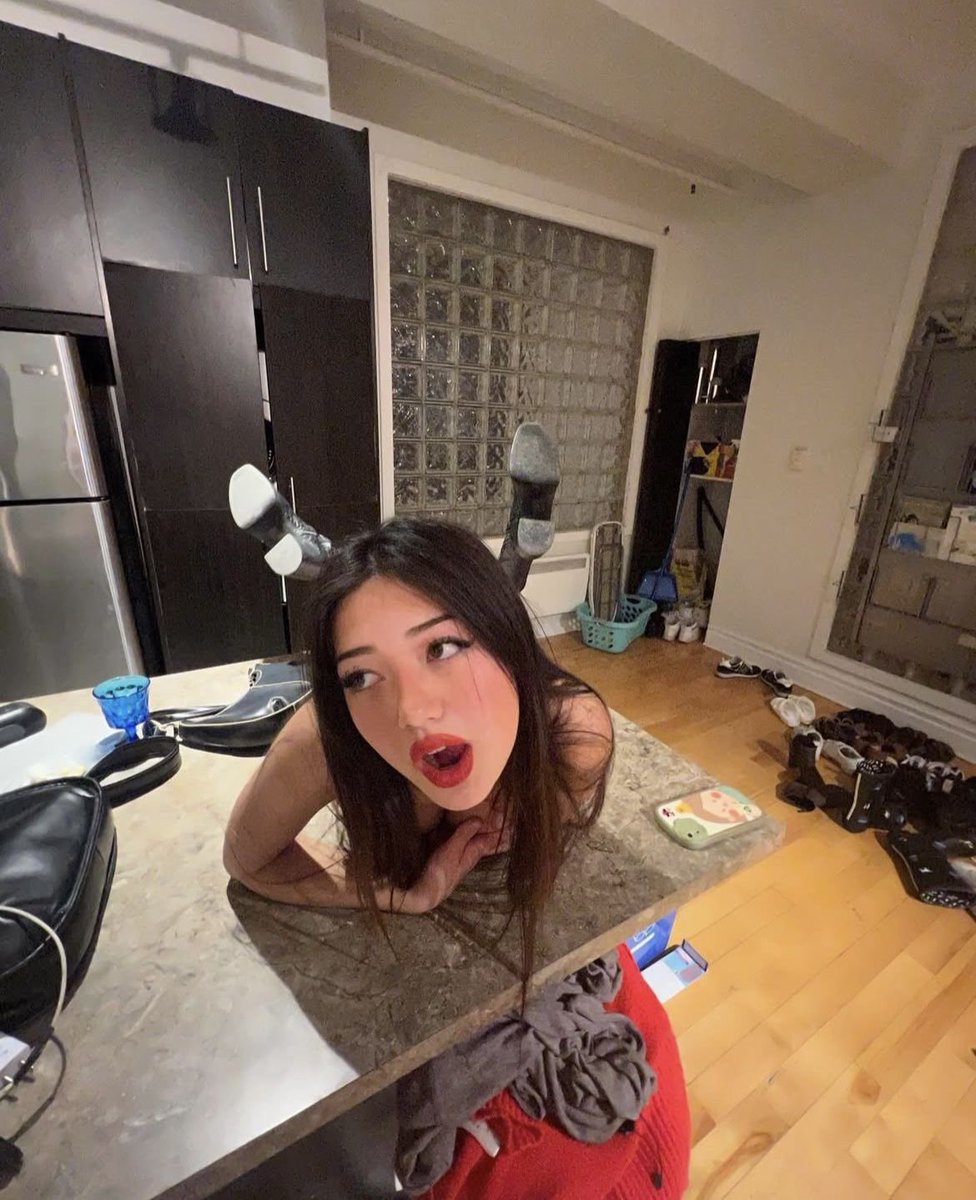 bleex94's tweet photo. น้อง Miku martineau สาวลูกครึ่งแคนนาดาญี่ปุ่นวัย22 ขวบ นางเอกคนใหม่ที่สังคมกำลังจับตามองตอนนี้ใครยังไม่ดู Crew girl ไปดูกันนะคะยัยน้องสวยมากหมวยอินเตอร์ที่ถูกต้อง ใครดูแล้วก็จะตกหลุมรักน้องเพิ่มขึ้นแน่นอน 🥺 https://t.co/yWnA2Xt9Us