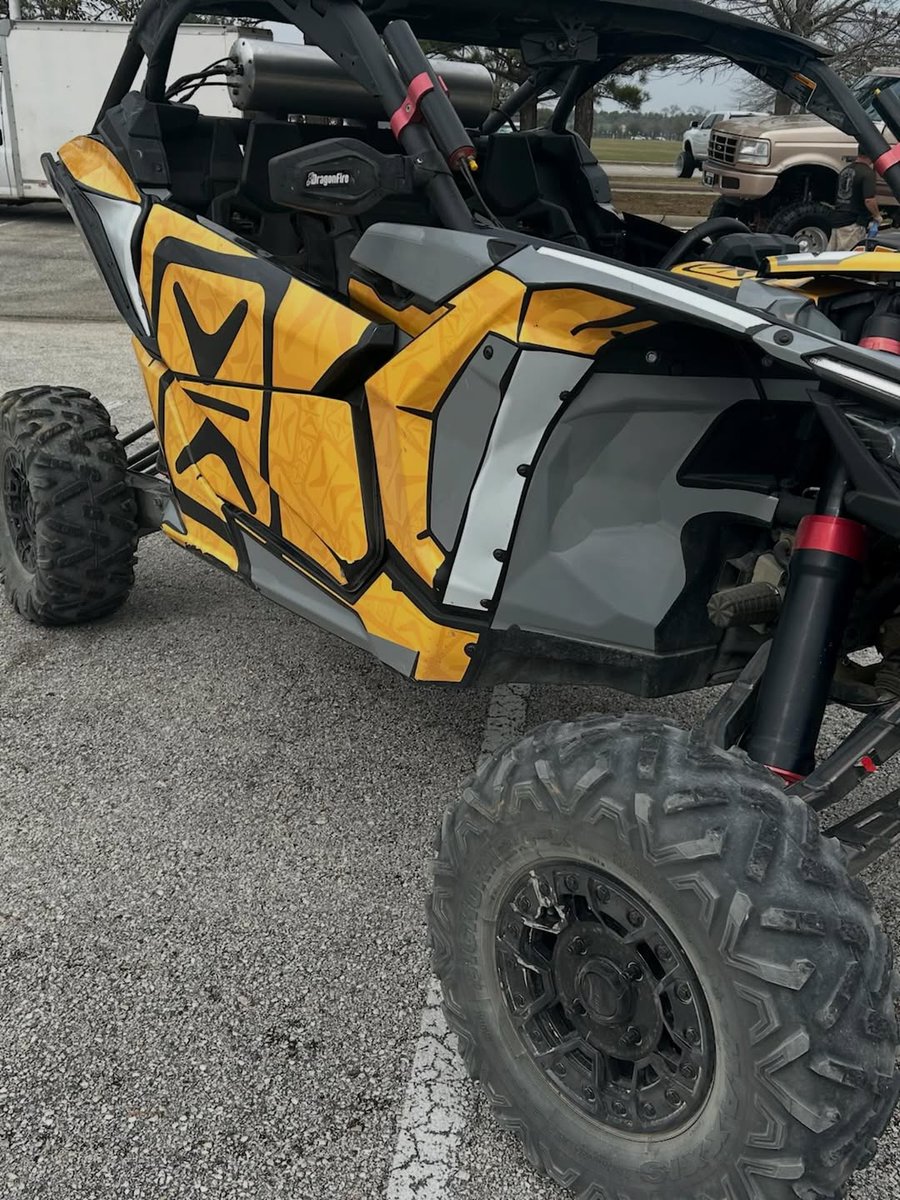 FelisaJuga6miq's tweet photo. Whatever you drive, we’ll get it freshened up and looking great. Book your detail for next week! Call/Text 817-487-7079 https://t.co/l9reOFYI9Y